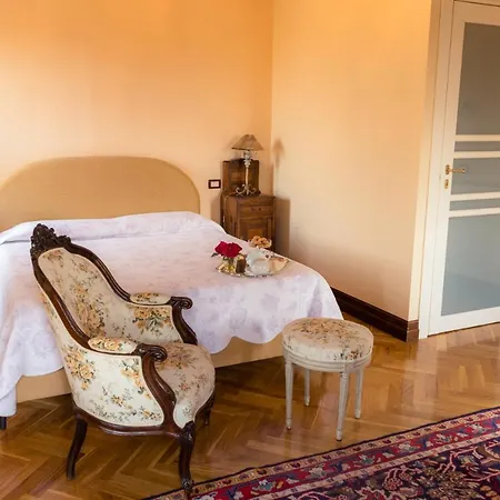 فندق مبيت وإفطار Nichesola 4*